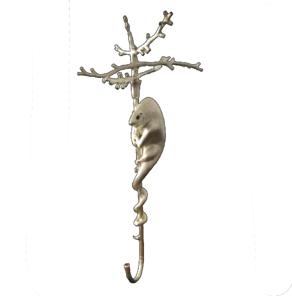 Lemur (2010), escultura en zicnio