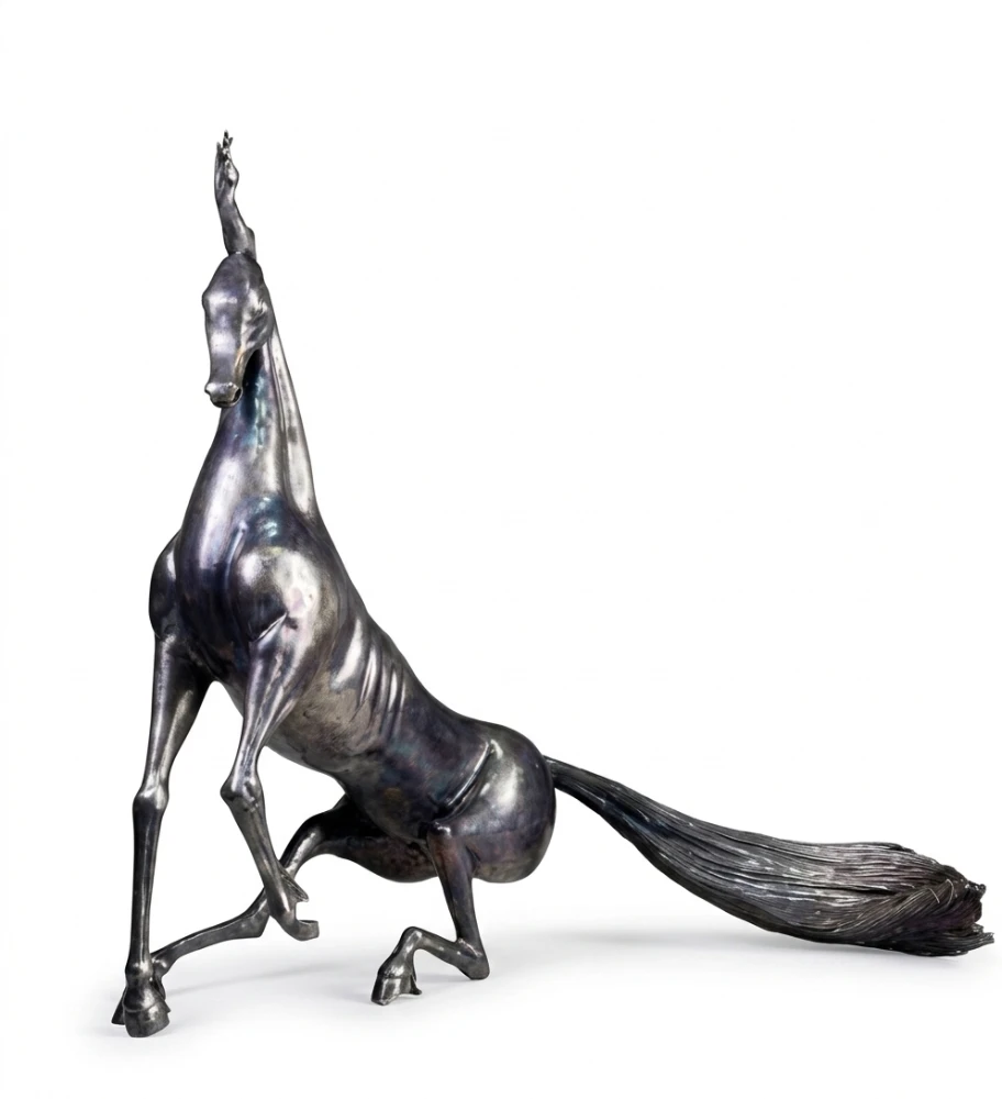 Caballo (2010) Escultura en bronce
