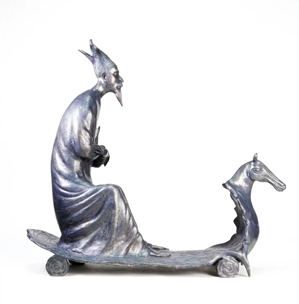 Carruaje (2010) Escultura en bronce